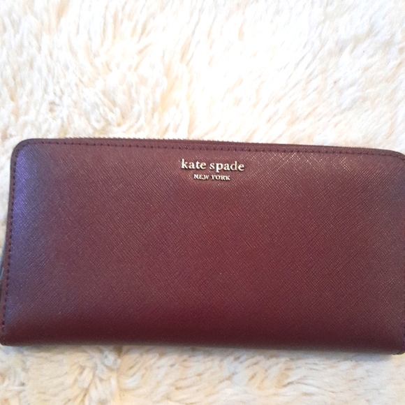 Kate Spade Maroon  Wallet EUC - Picture 1 of 12